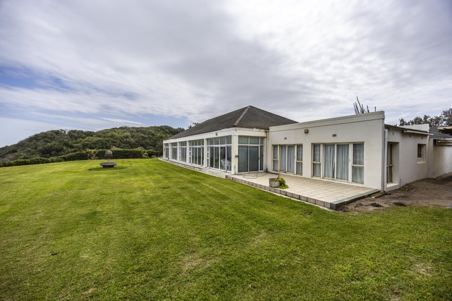 5 Bedroom Property for Sale in Gonubie Eastern Cape